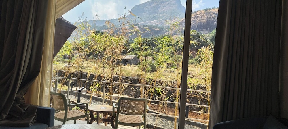 Saj By The Lake - Malshej Ghat Hotel 31/50