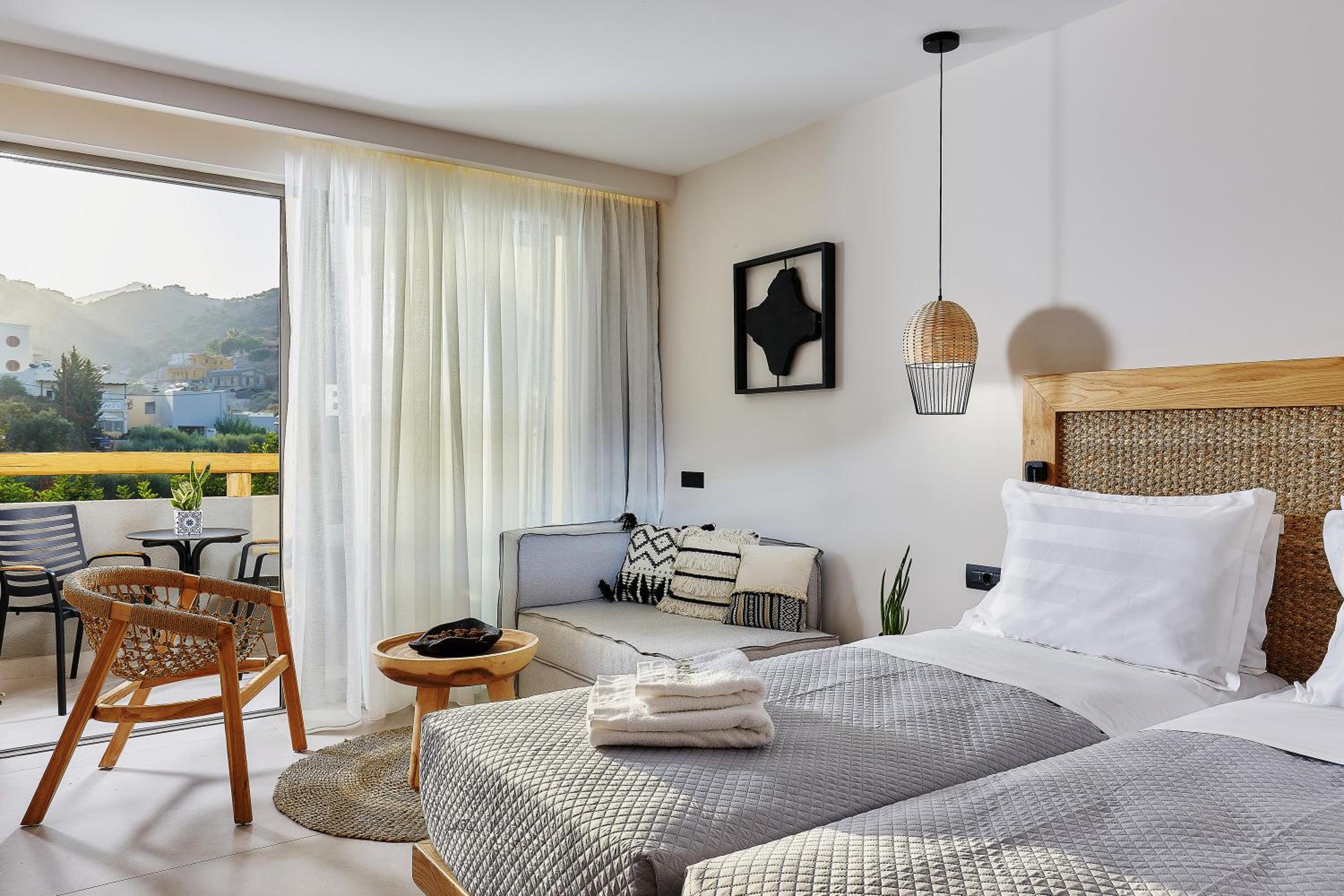 Junior Suite, Garden or Side Sea View