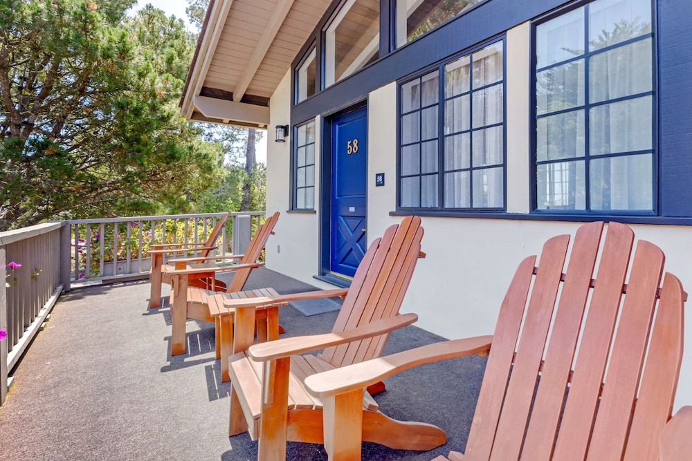 Comfort Inn Carmel By The Sea 40/62