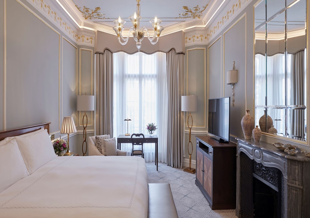 CLARIDGES HOTEL 15/73