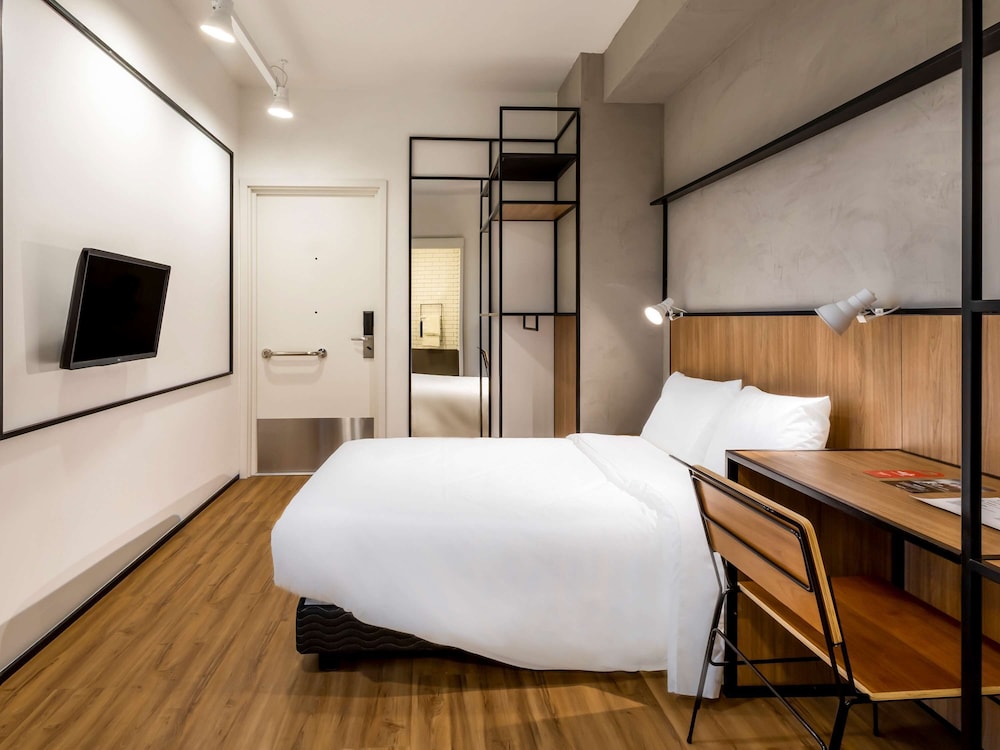 ibis Aruja 11/43