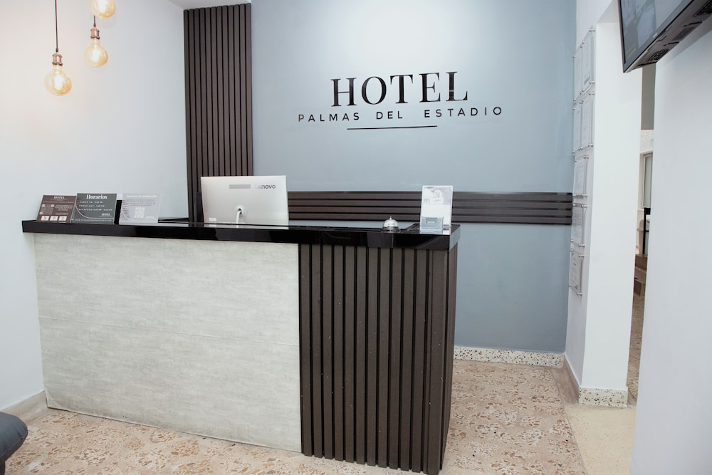Hotel Palmas Del Estadio 9/64