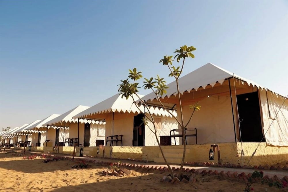 Dynasty Desert Camp 44/50