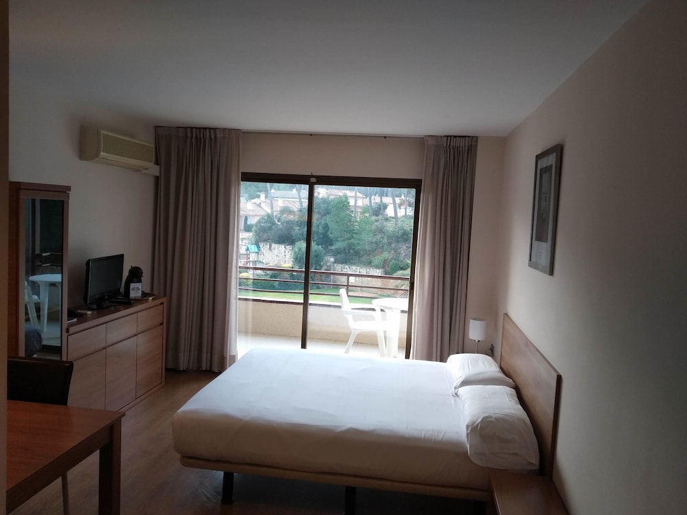 Aparthotel And Village Golf Beach 10/50
