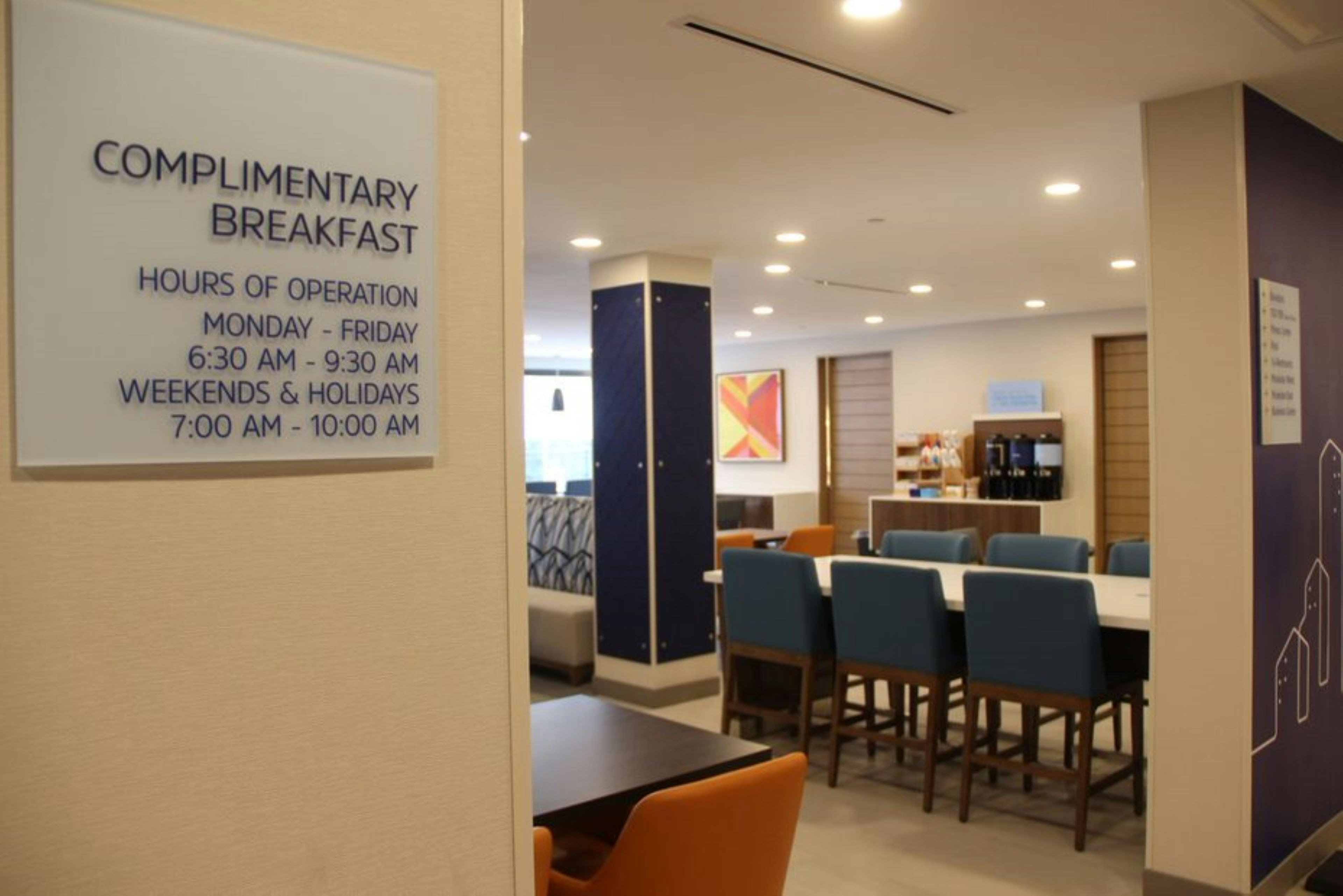 Holiday Inn Express Suites 50/66
