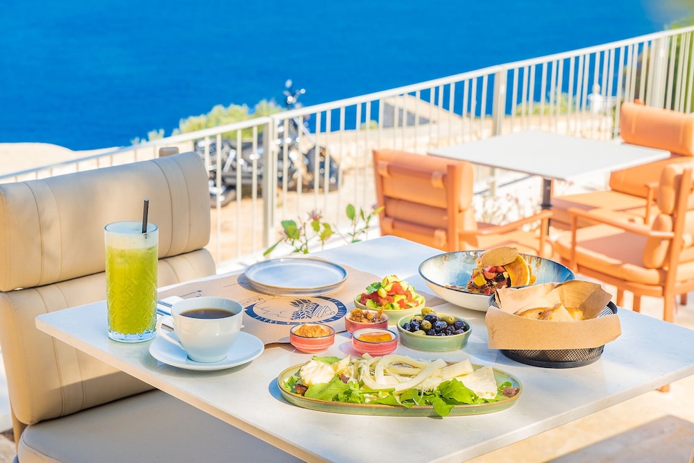 Mavilim Hotel 30/48