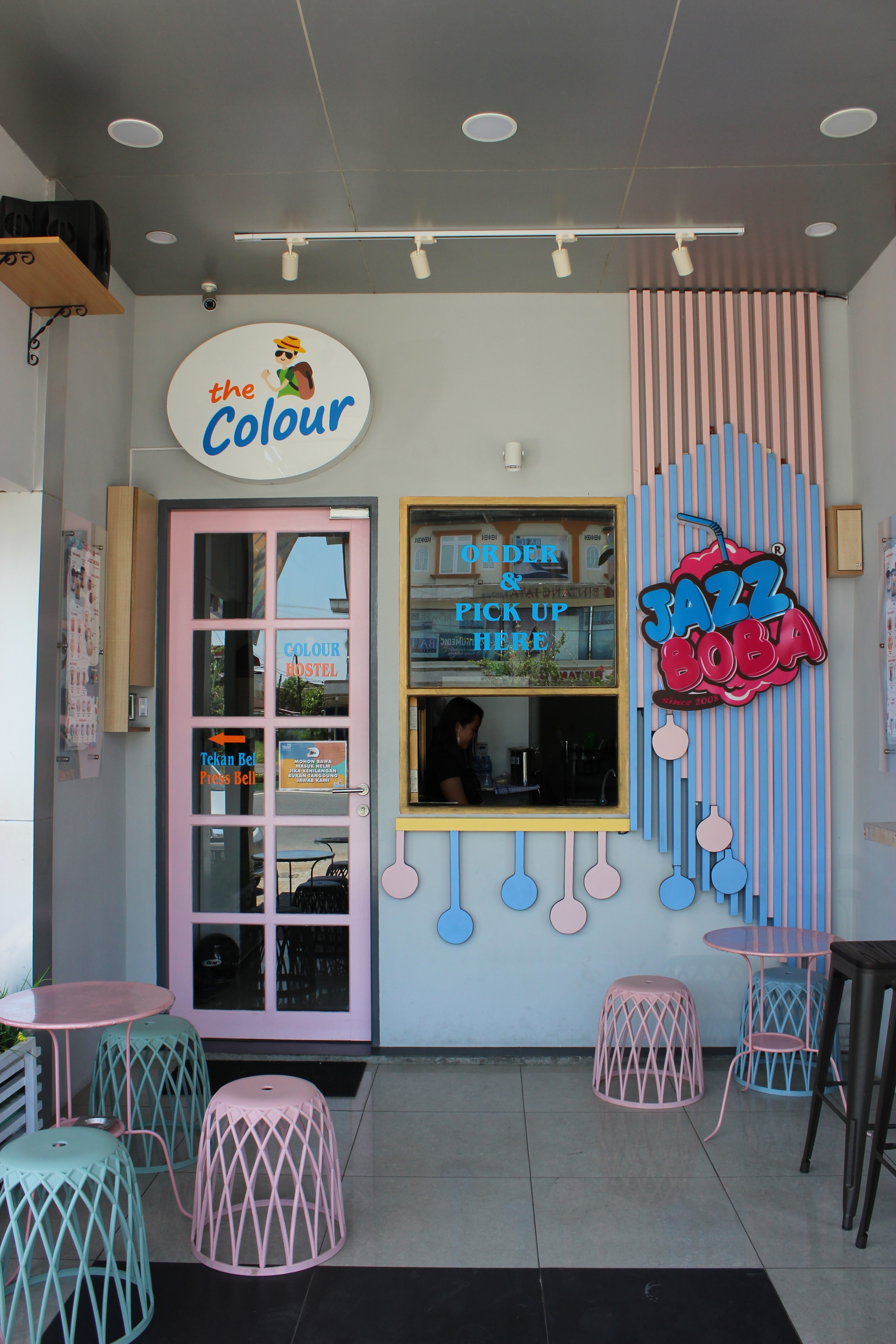 The Colour Hostel by ZUZU 3/17