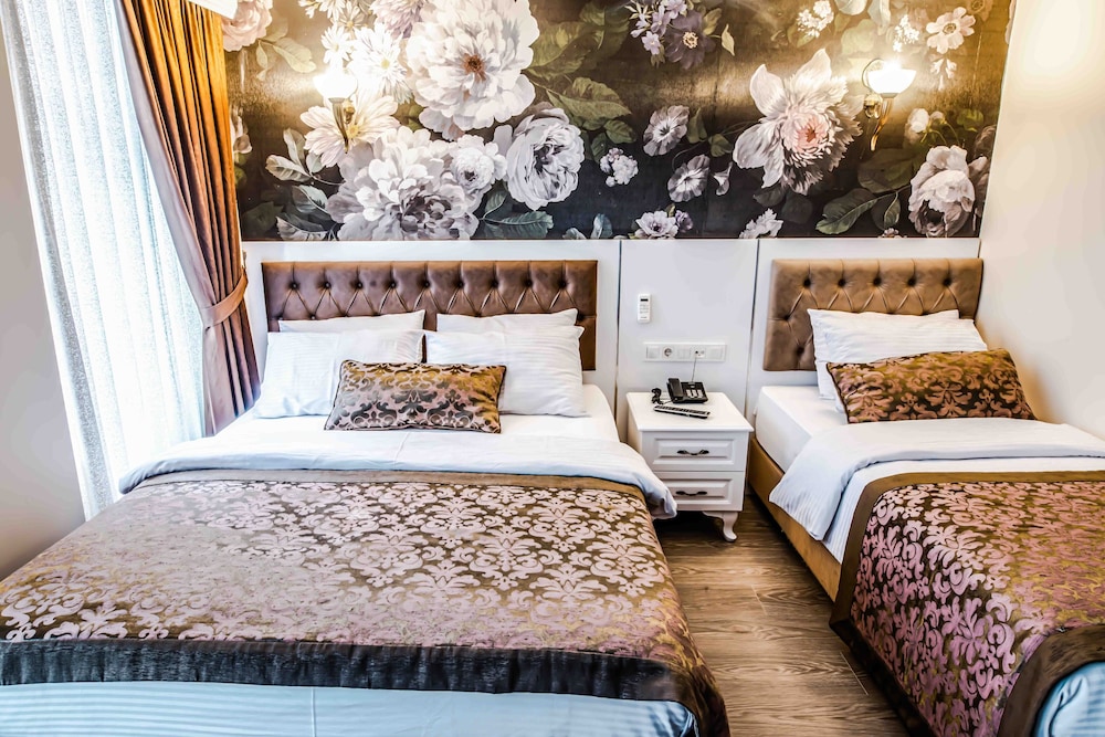 Lazz City Hotel 30/44