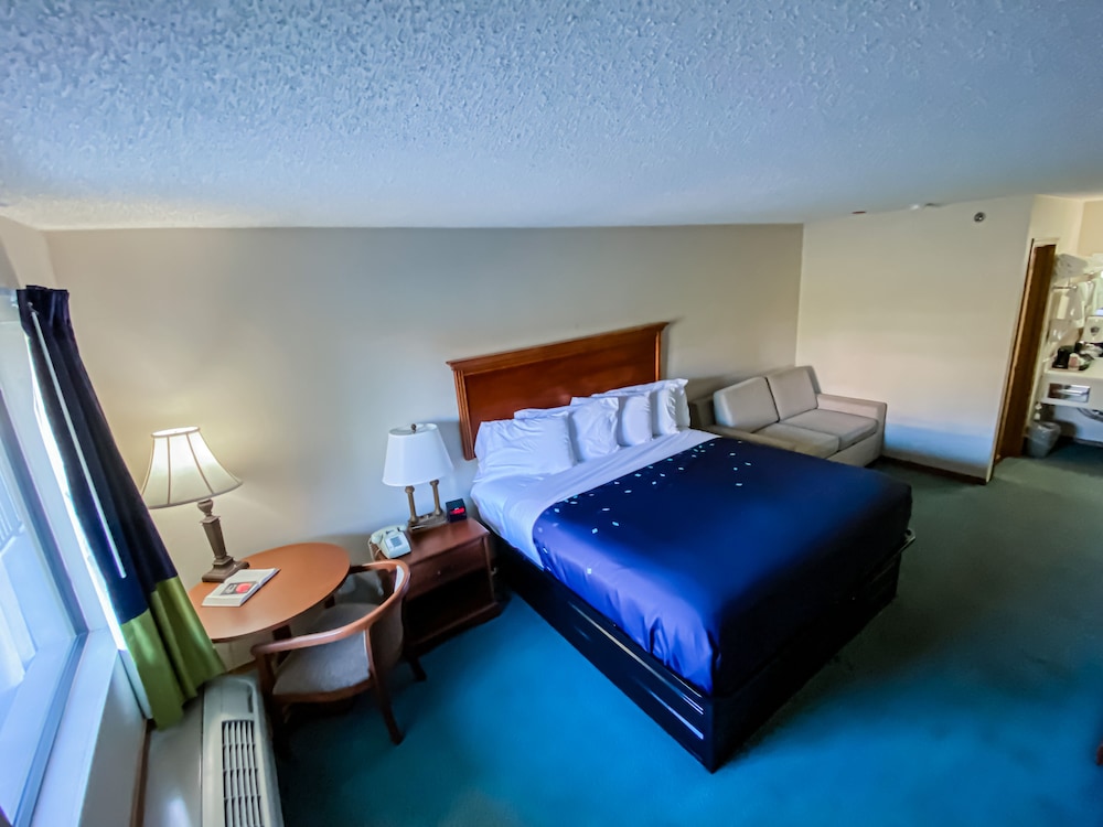 PREMIUM, KING BED, GROUND FLOOR