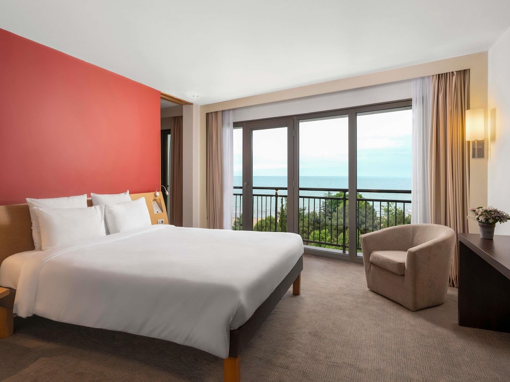 SUITE, DOUBLE BED, SOFA