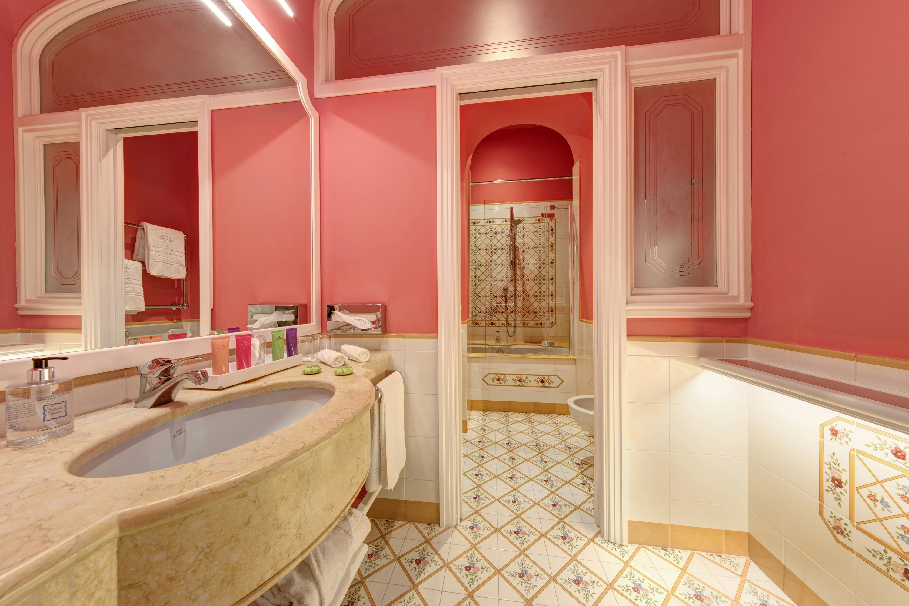 Grand Hotel Royal 30/64