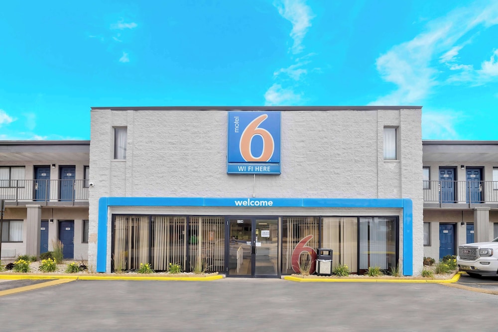 Motel6 Villa Park, IL - Chicago West 8/65