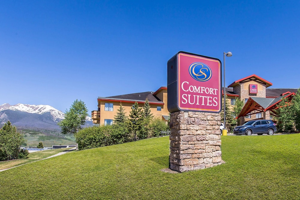 Comfort Suites Summit County Dillon, CO 1/37