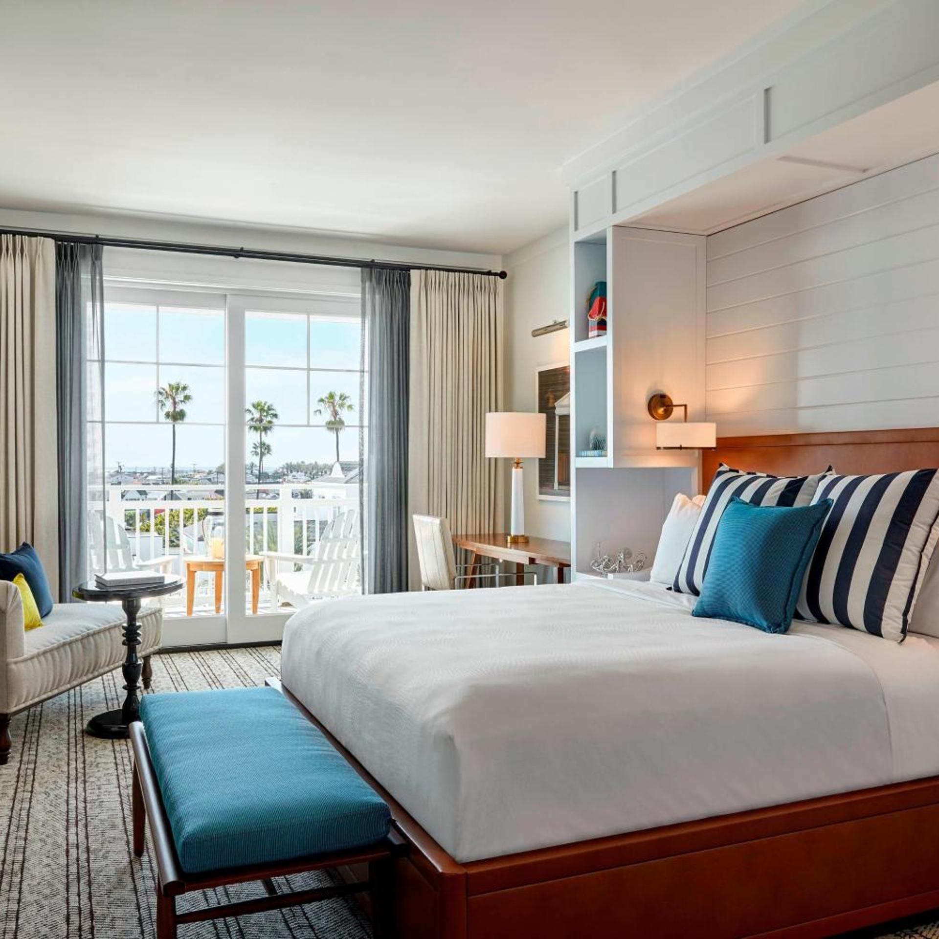 Room, King Bed, Ocean View, Top Floor