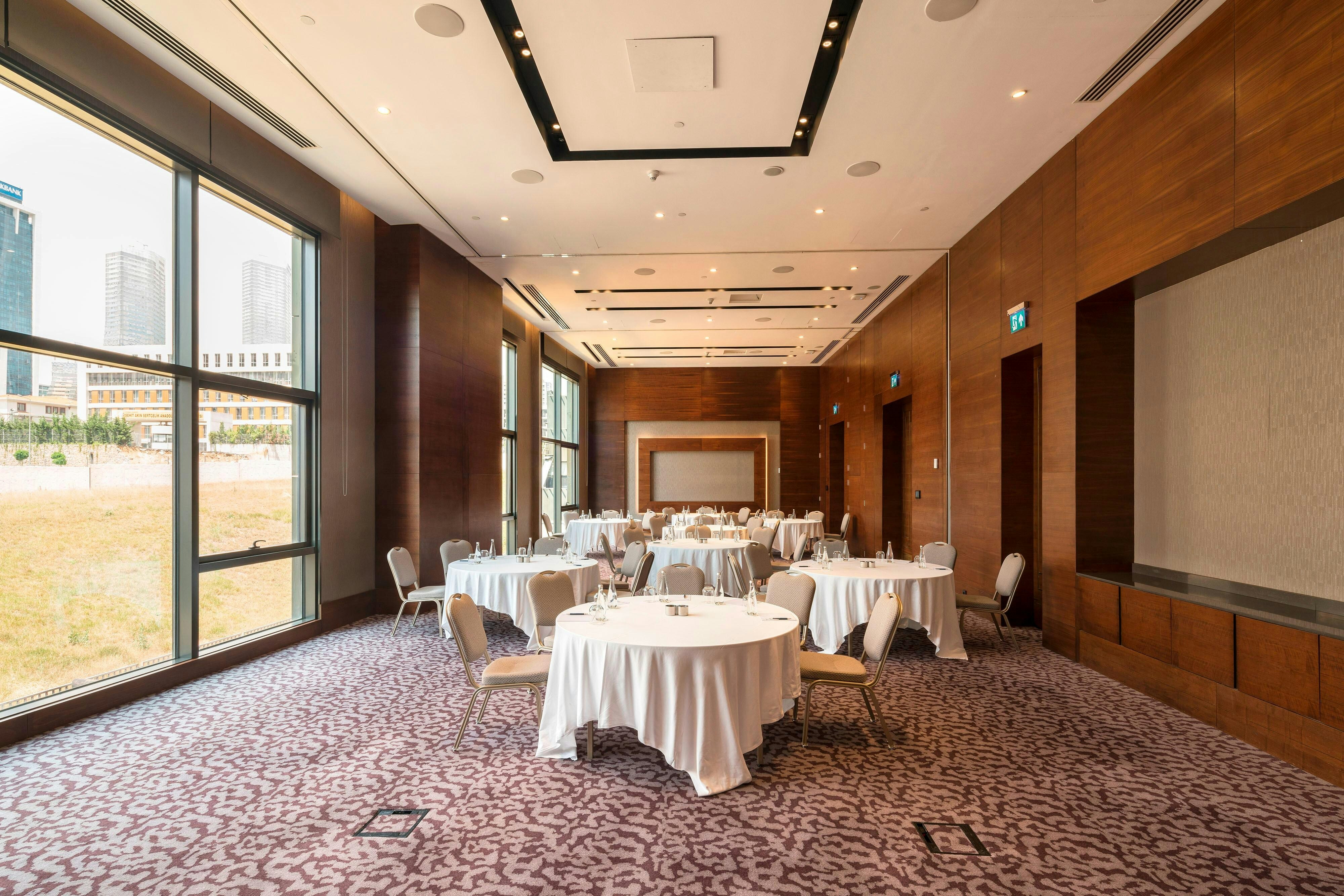 Sheraton Grand Istanbul Atasehir 21/79