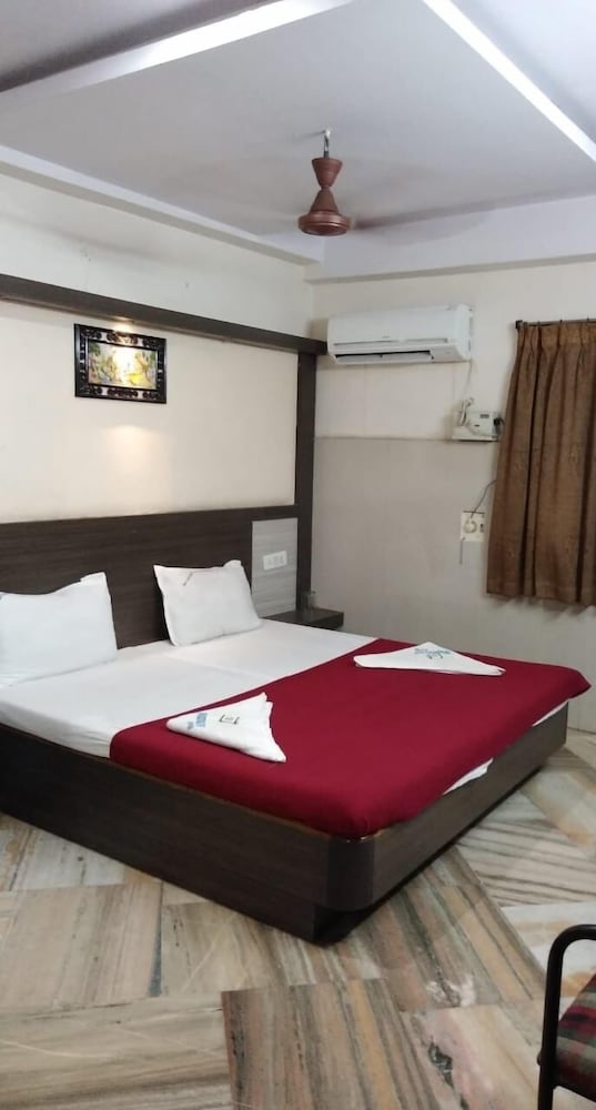 Hotel Sai National 3/16