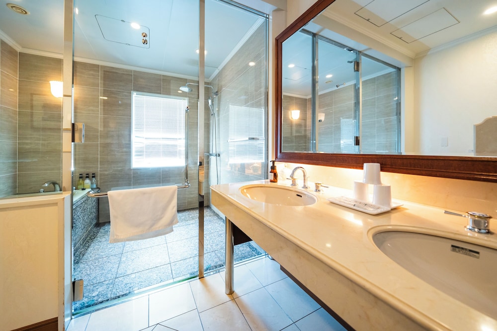KOKO HOTEL Osaka Shinsaibashi 51/53
