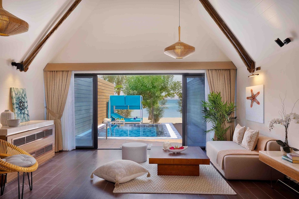 Anantara World Islands Dubai Resort 41/78