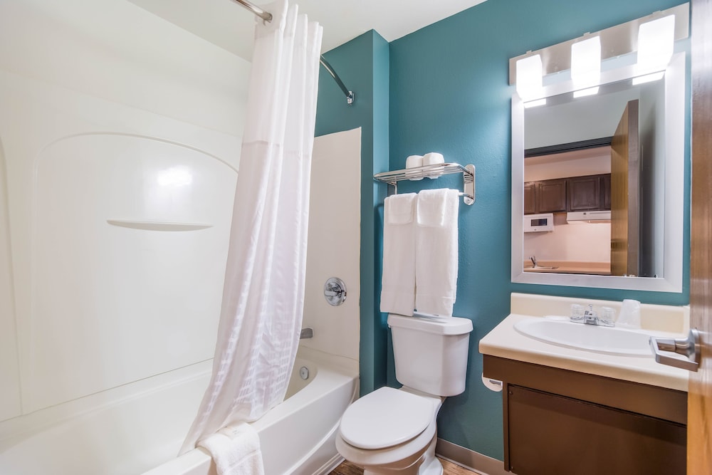 WoodSpring Suites Nashville Airport 8/29