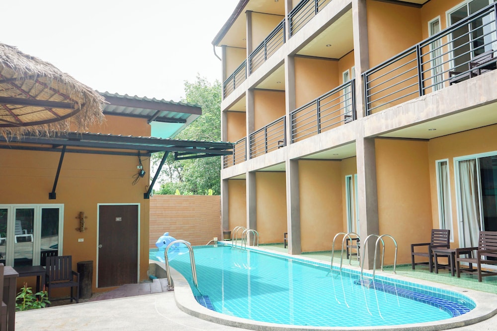 Khaolak Suthawan Resort 6/47