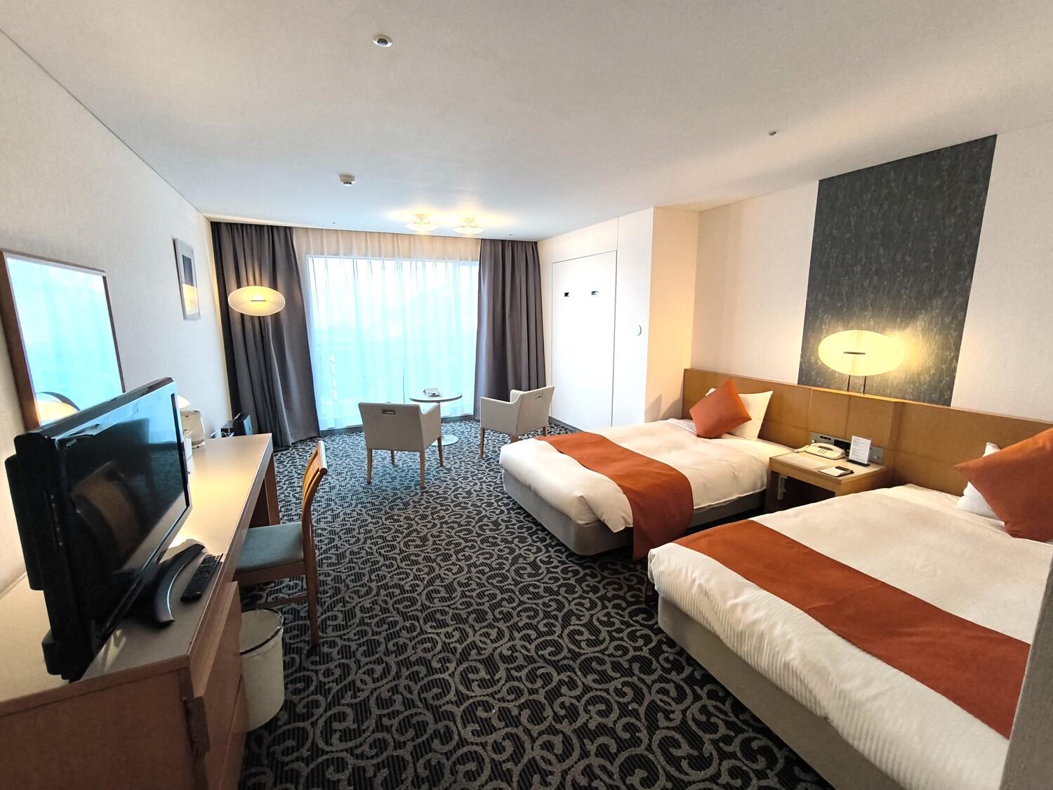 Room, Twin Beds, Sunrise View, Top Floor
