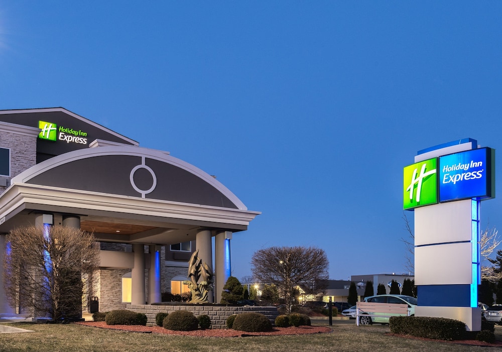 Holiday Inn Express Branford-New Haven 1/59