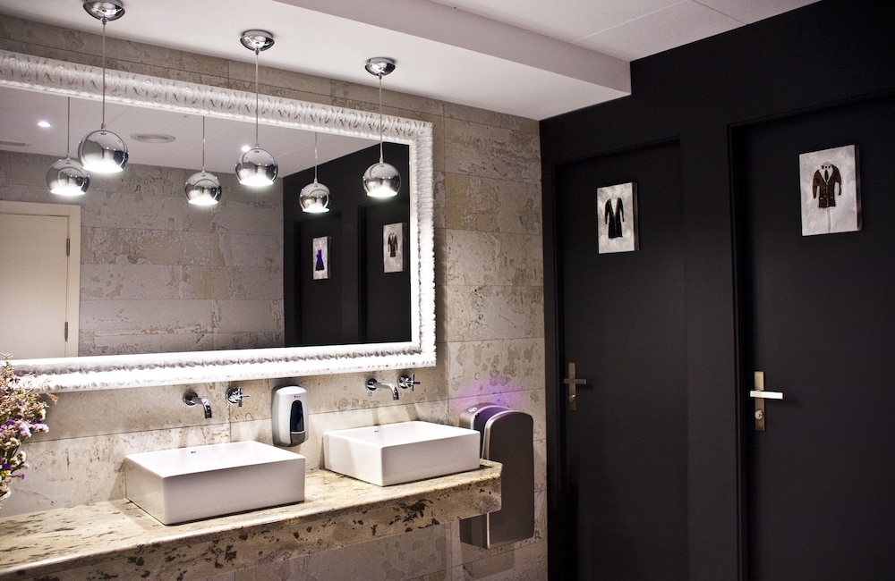 Sant Jordi Boutique Hotel 69/69