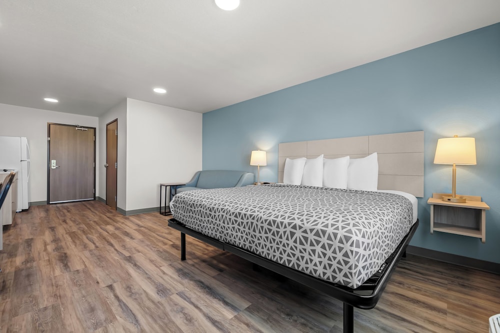 WoodSpring Suites Manteca - Stockon South 27/63