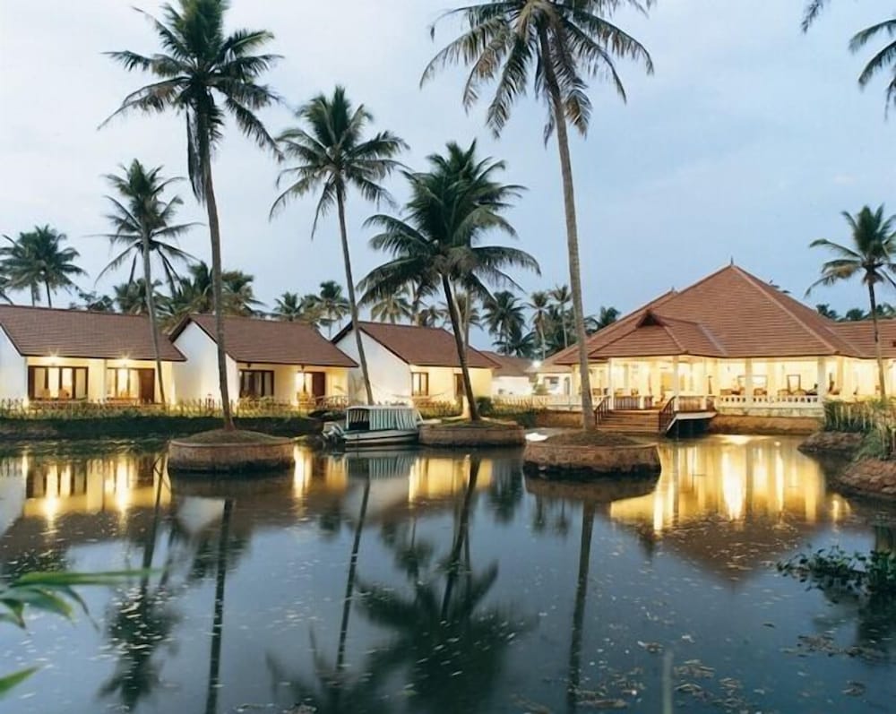 Abad Whispering Palms 55/66