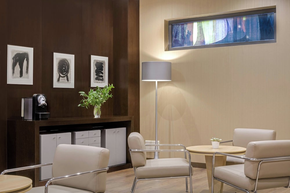 Ac Hotel By Marriott Zamora 33/50