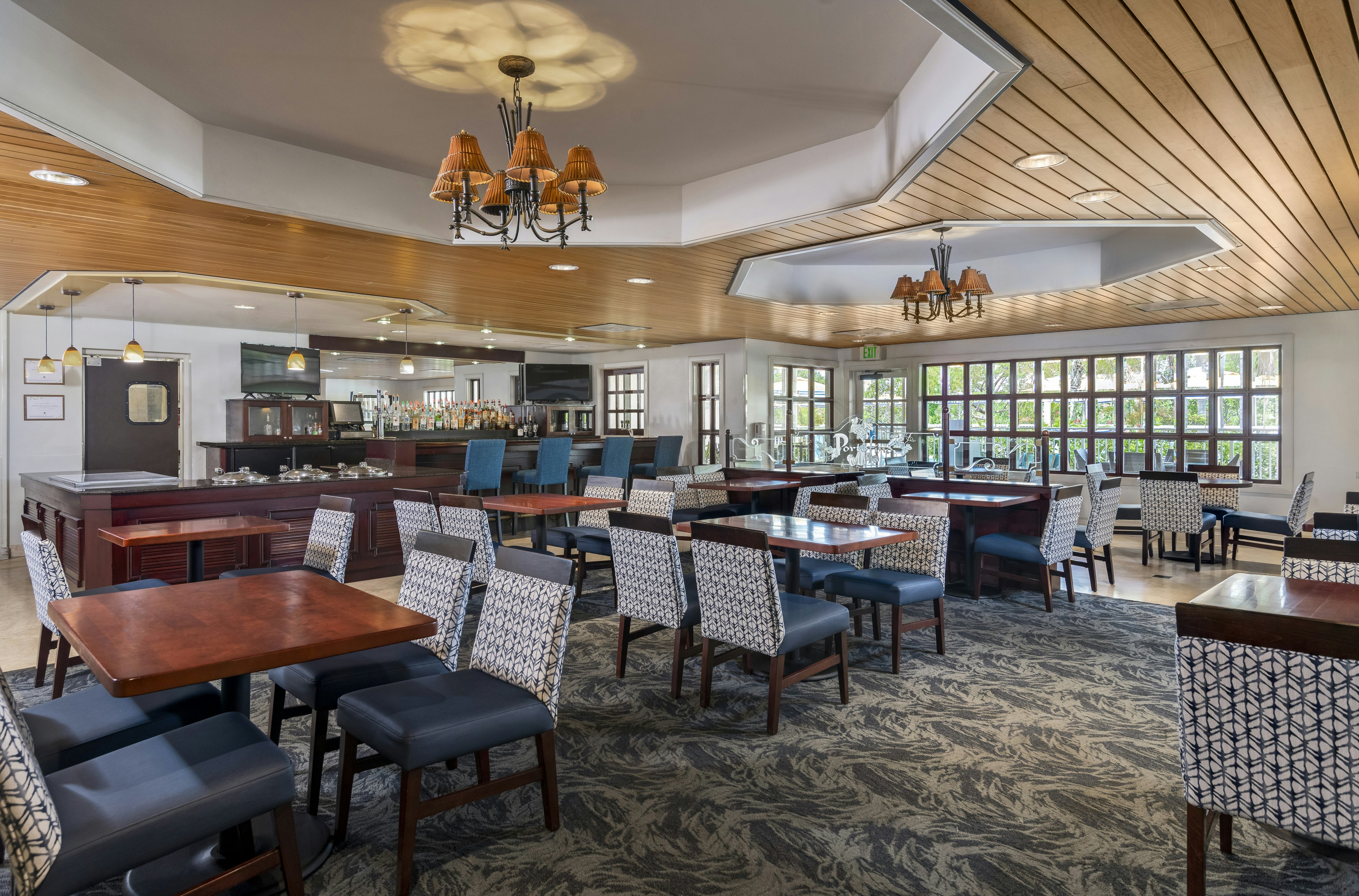 Doubletree Suites By Hilton Naples 45/67