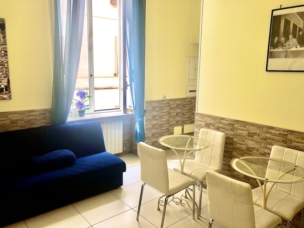 B B Quattro Palazzi Napoli 30/48