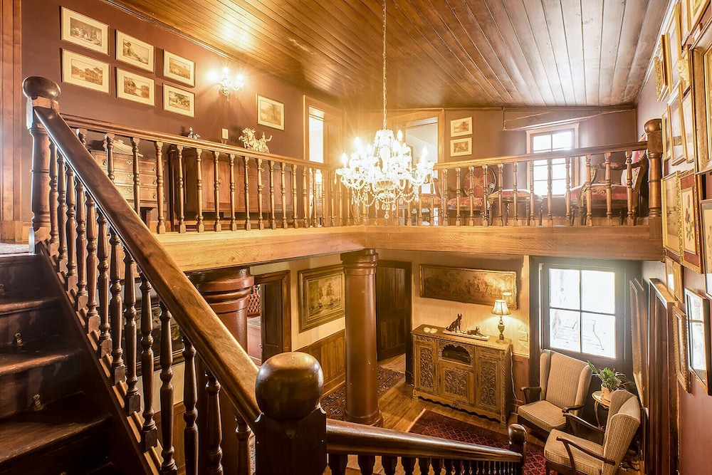 Portland Manor 5/48