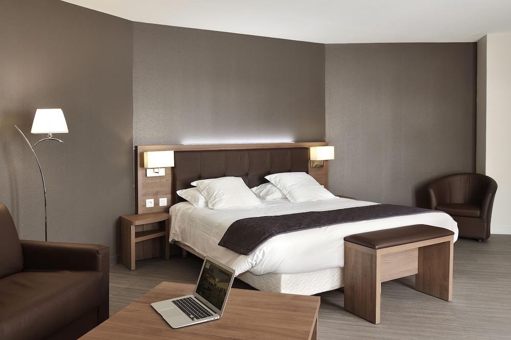 Orleans Parc Hotel 31/73