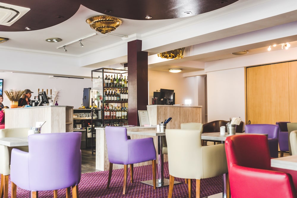 The Queensgate Hotel 25/35