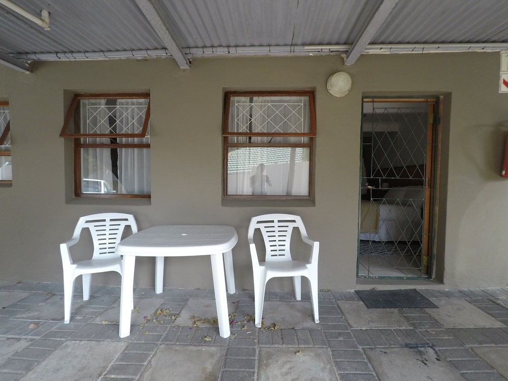 Selborne Bed And Breakfast 1/50
