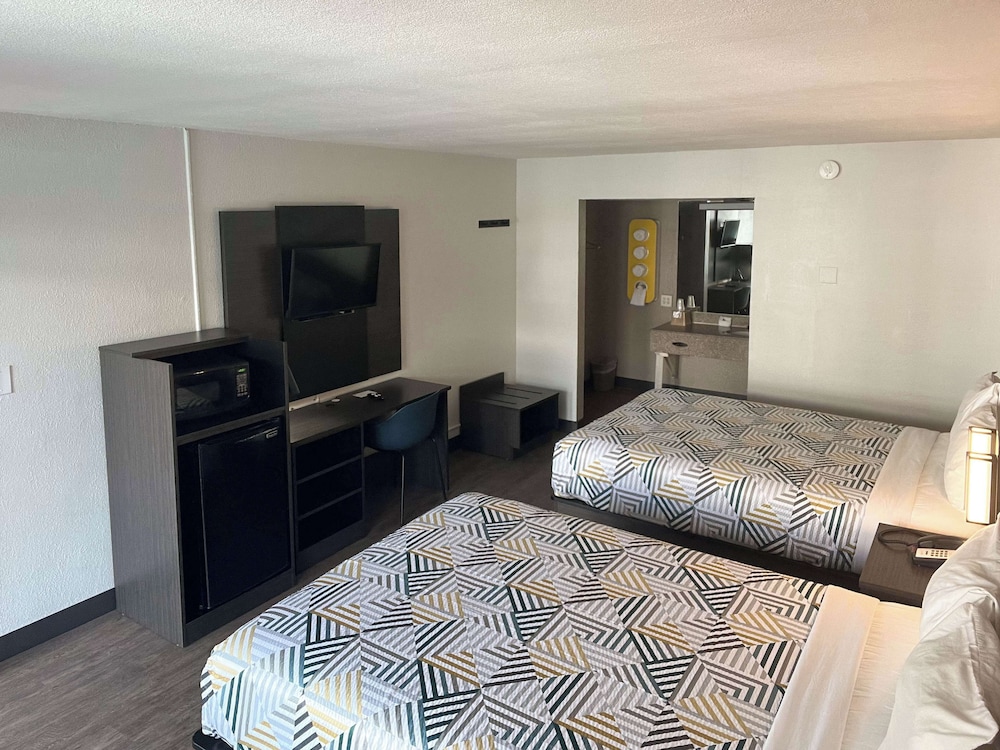 Motel6 Glendale, AZ 29/48