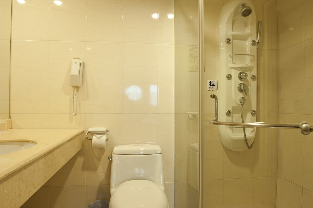 Liga Hotel 61/61
