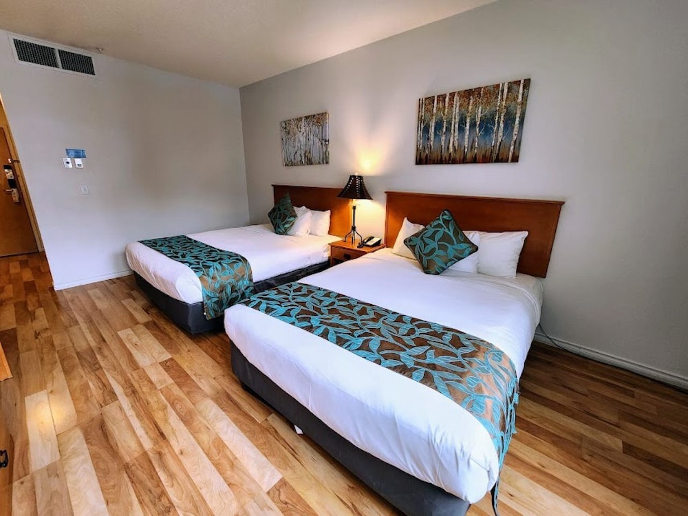 Sunset Mountain Inn and Spa 10/50