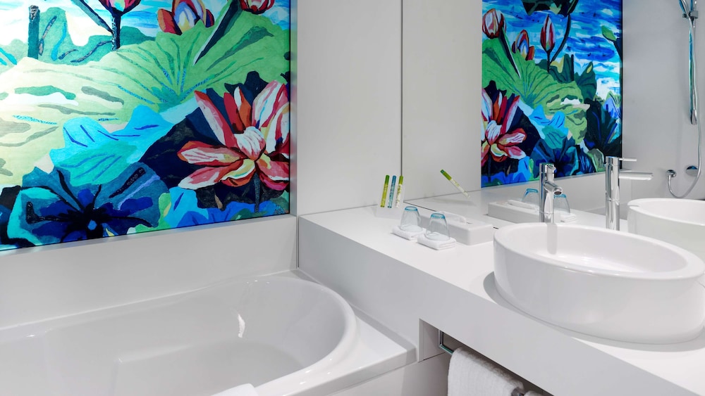 art otel Cologne powered by Radisson Hotels 50/50