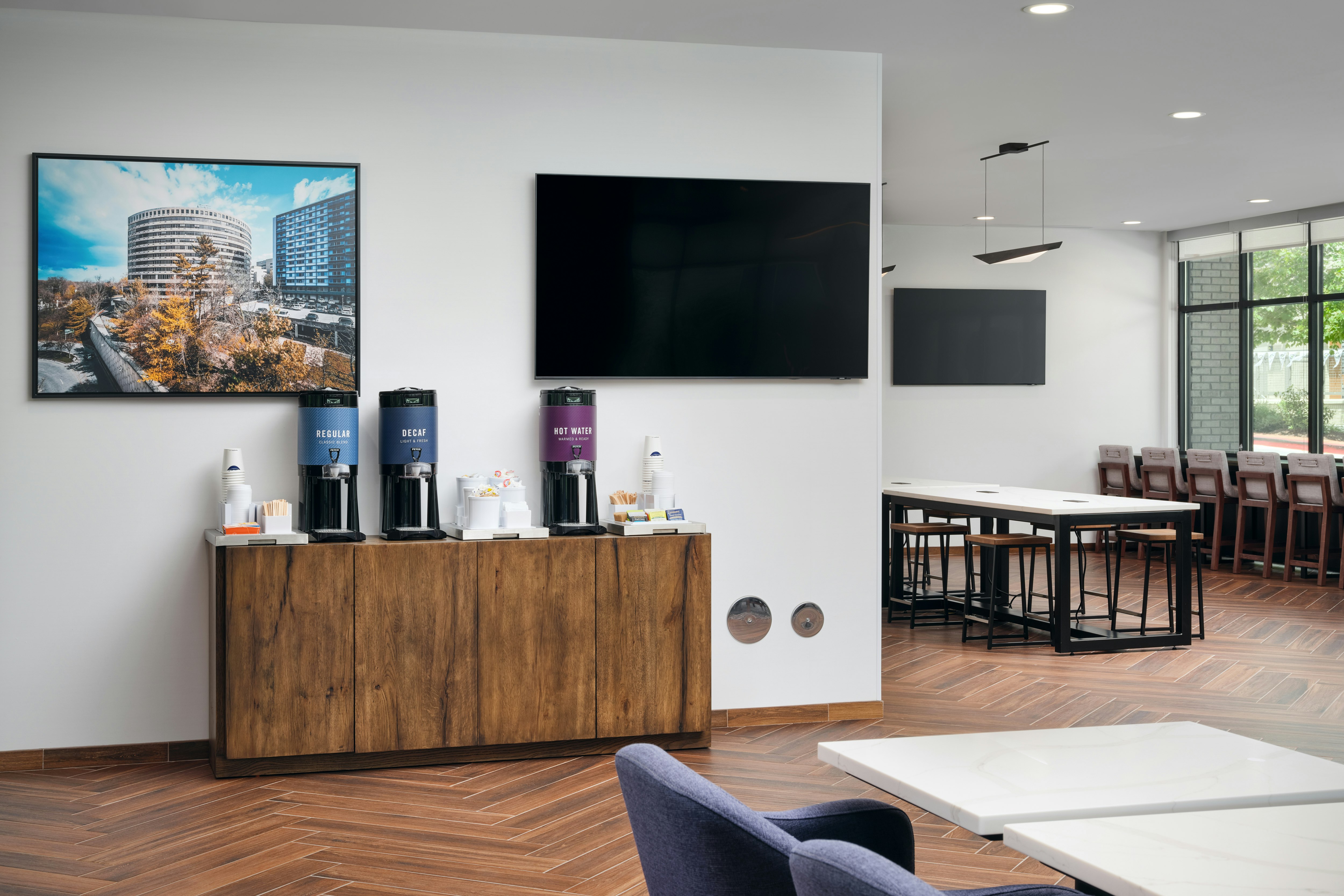 Home2 Suites by Hilton Towson 24/24