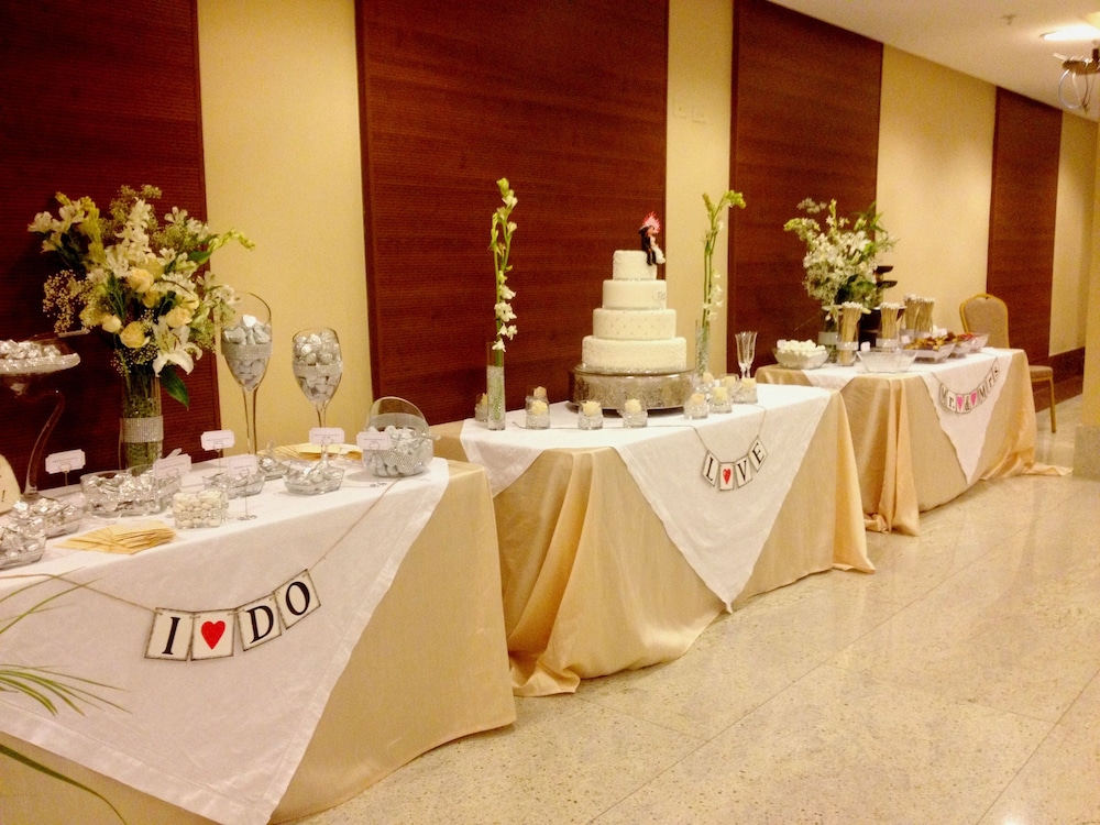Torre de Alba Hotel Suites 68/68