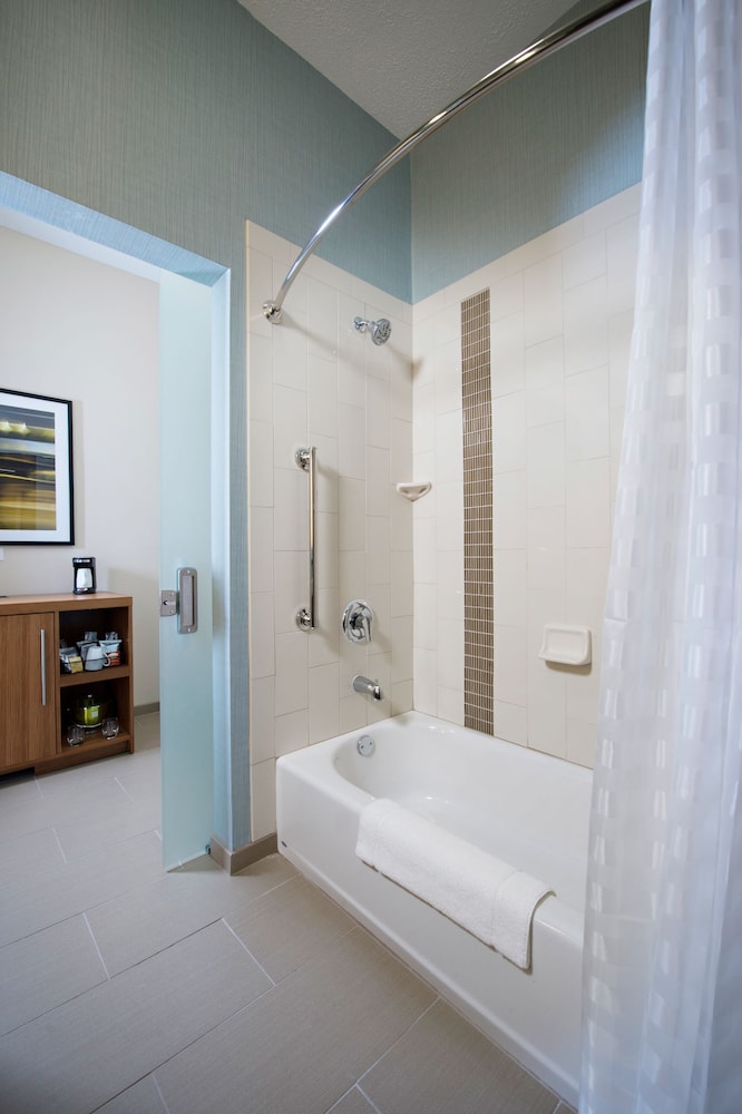 Hyatt Place Savannah Airport 3/54