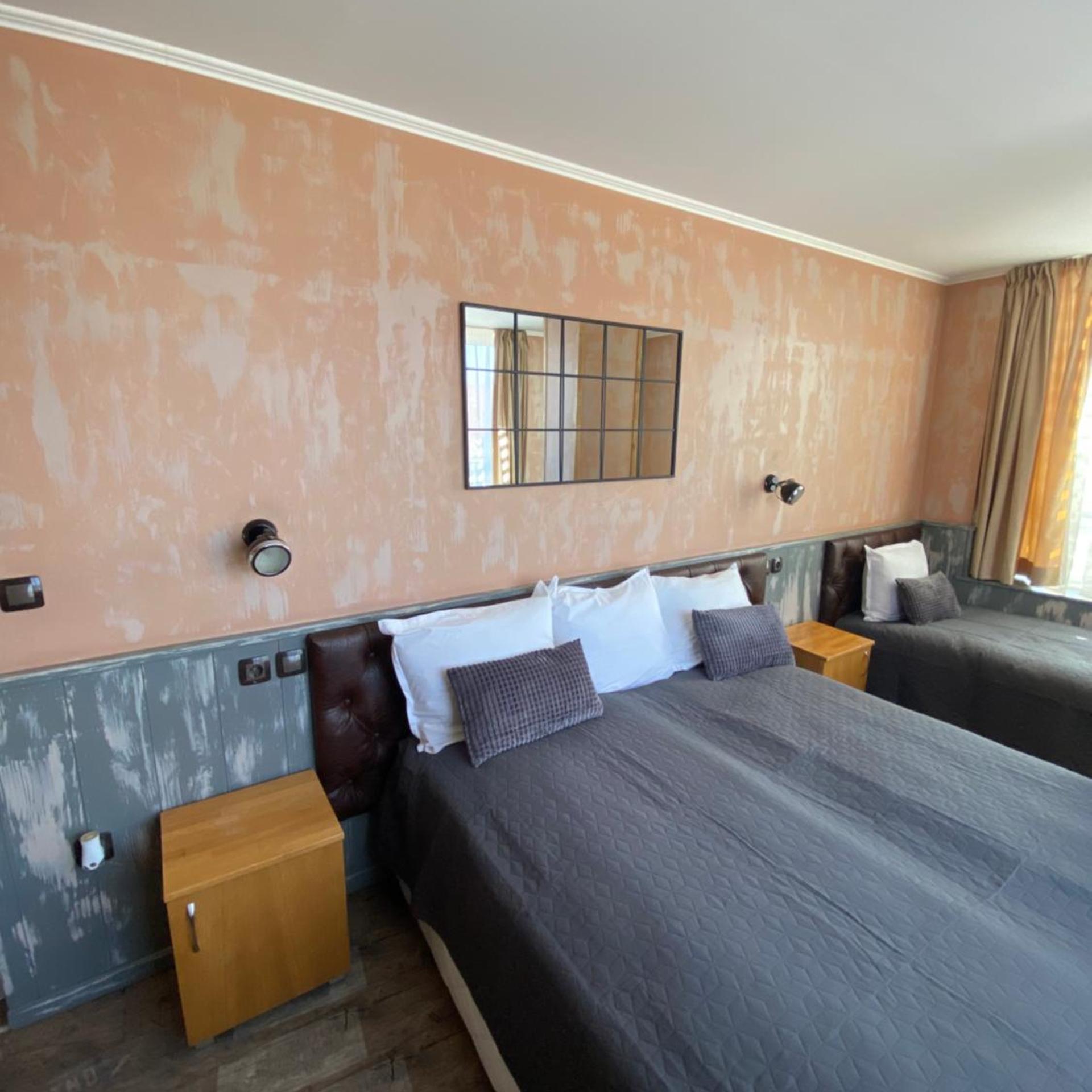 City Hotel 12/50