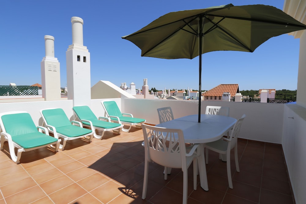 APARTAMENTOS THE OLD VILLAGE BY VILLAGE 4U 39/75