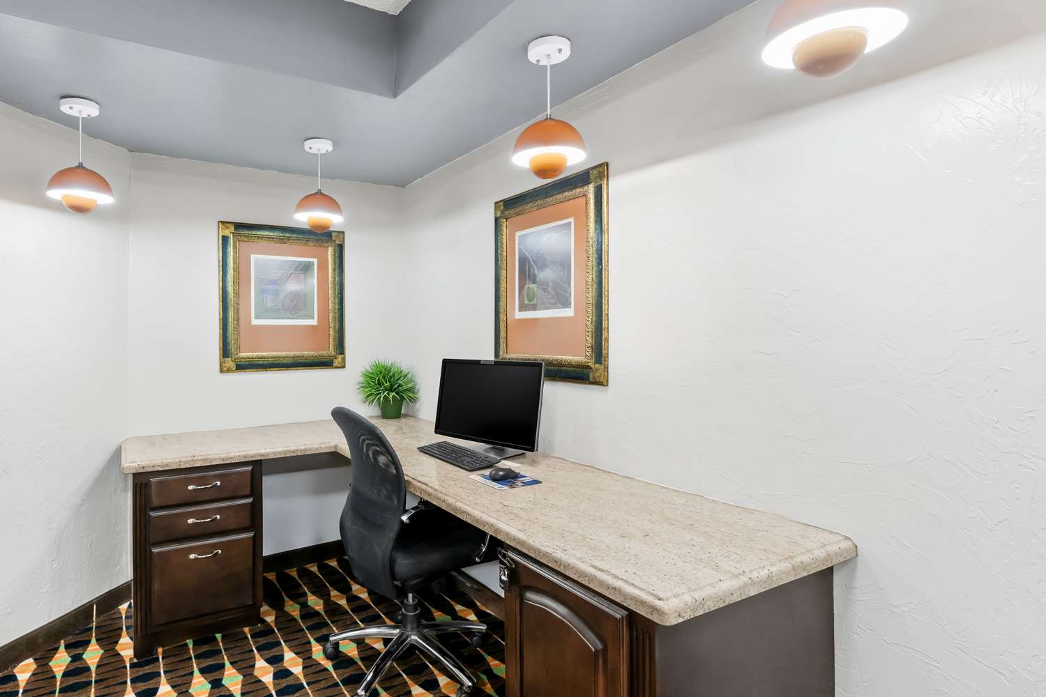 SureStay Plus By Best Western Lubbock Medical Center 36/42