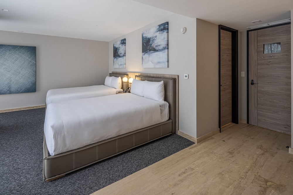 DELUXE, DOUBLE BED, TERRACE