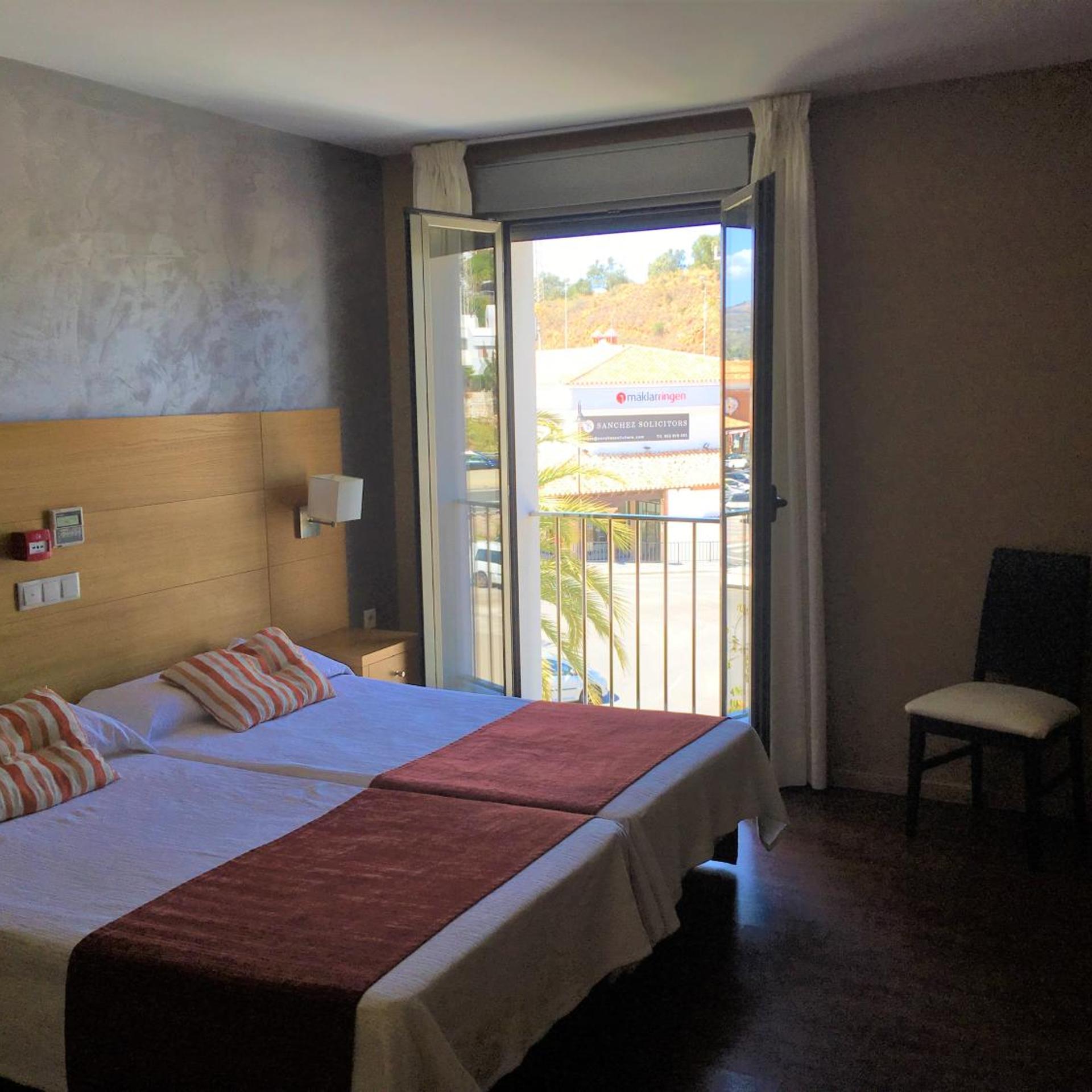 Room, Single