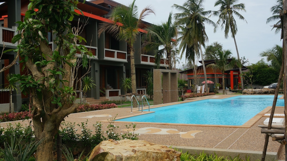 Lanta Infinity Resort 36/50