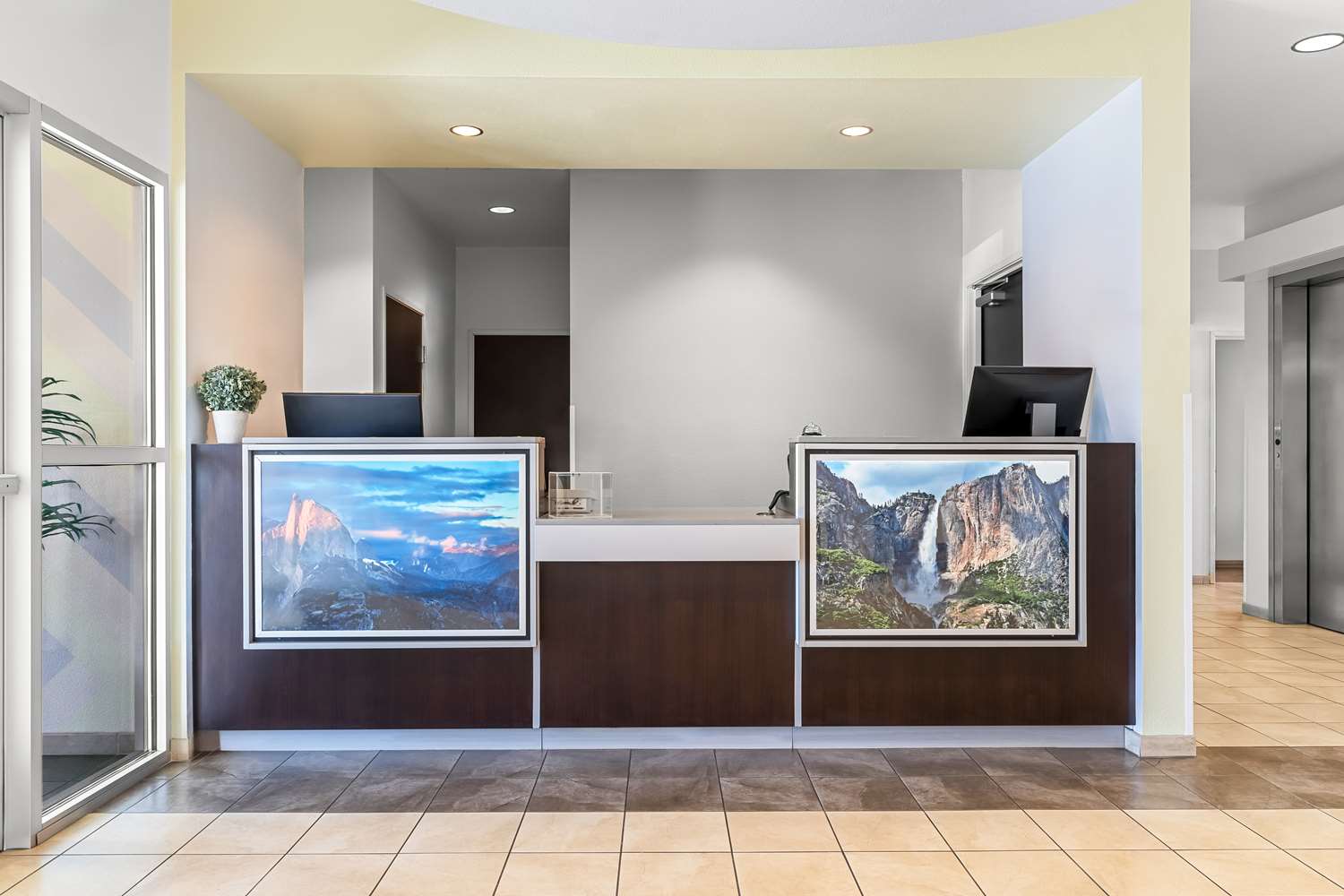 SureStay by Best Western Livingston Merced County 3/10